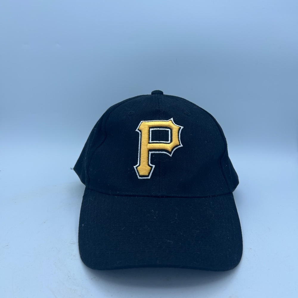Pittsburgh Pirates Adjustable Baseball Cap – Black & Gold